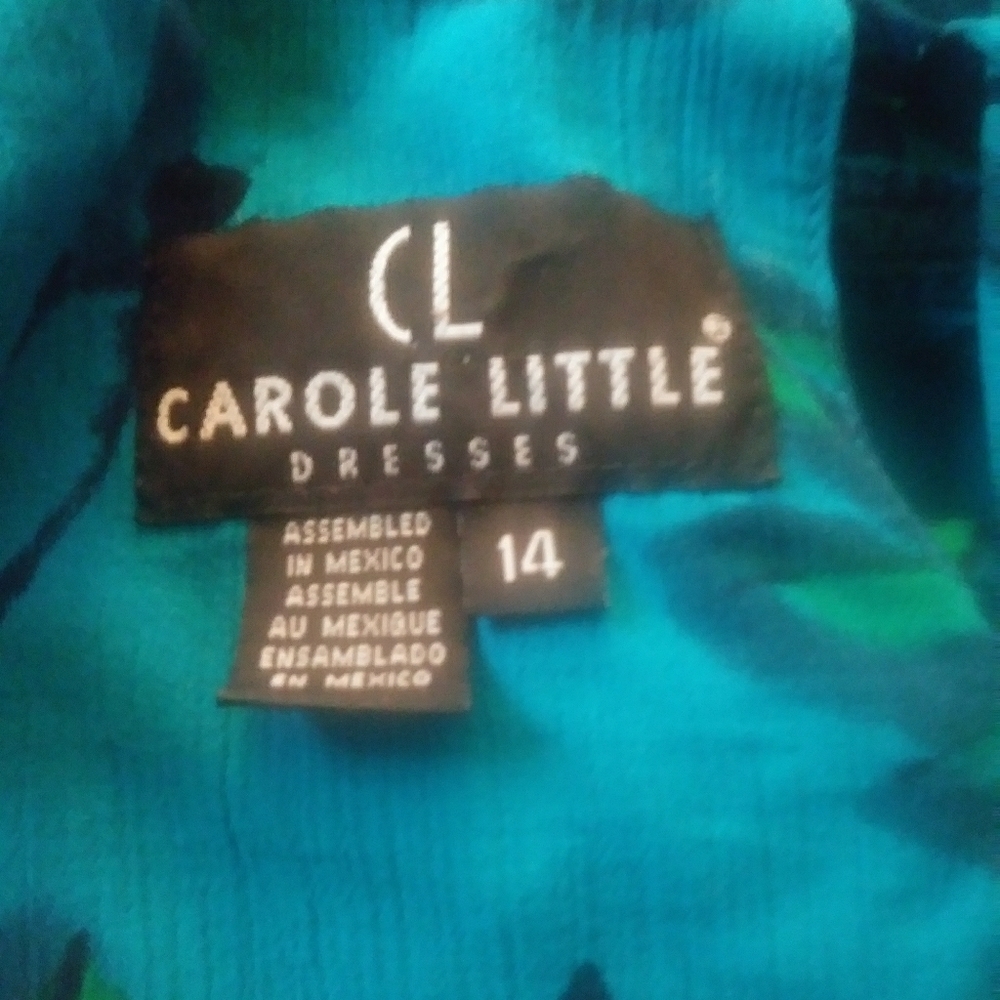 Designer top and skirt..vibrant color turquoise av